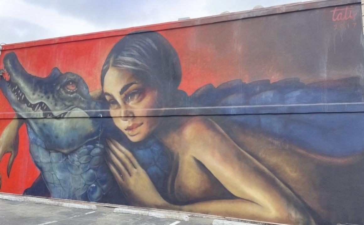 Wall-to-wall mural landmark