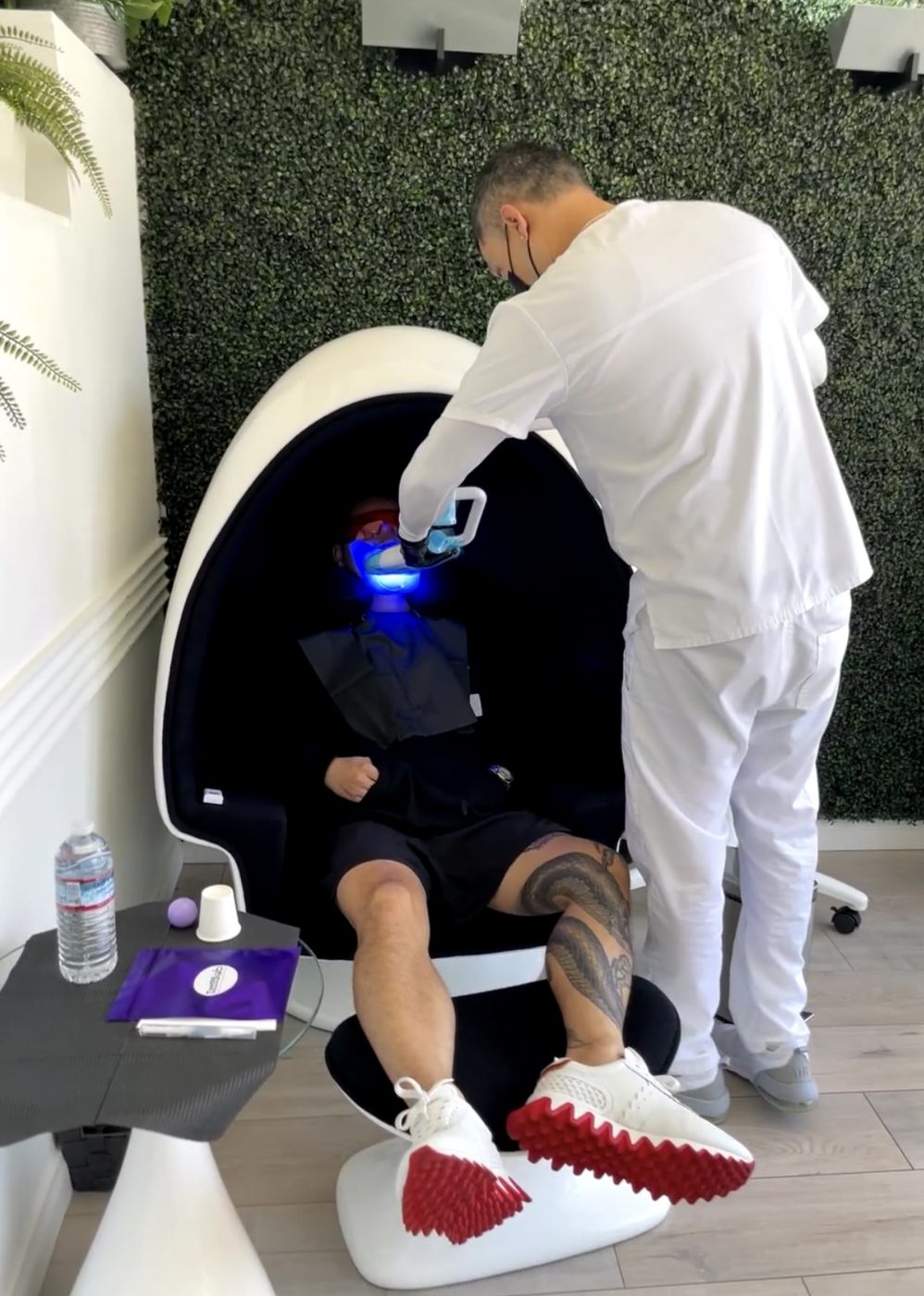 Advanced LED light whitening at Teeth Whitening Lab